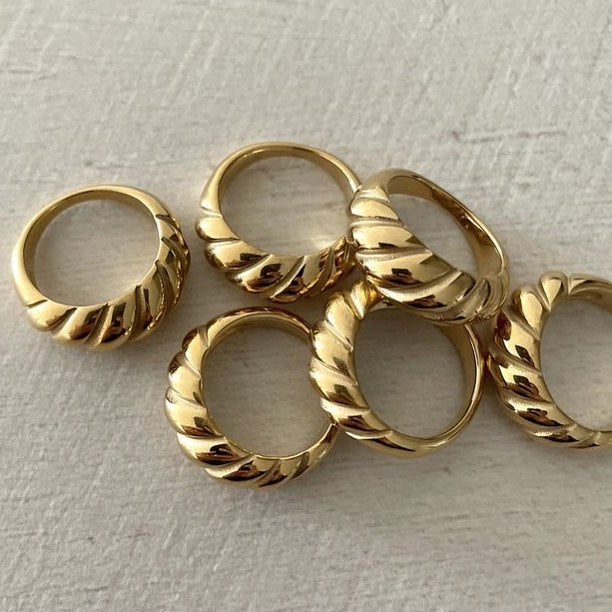 “Gaia Twist” Bold Gold Ring